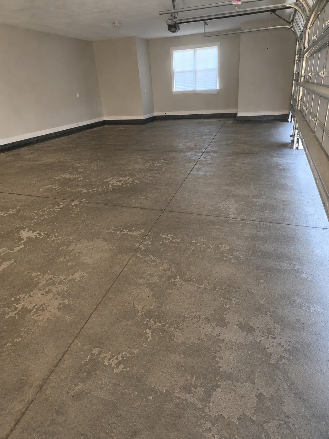 StoneLuxe 500 Floor Systems — before